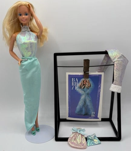 New ListingVintage 1985 Superstar Era Magic Moves Barbie Doll #2126 + Extras - Not Working