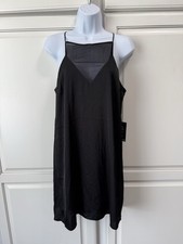Express Black Dress Women M New! Retail $69.90 Great Black Dress! Beautiful Neck