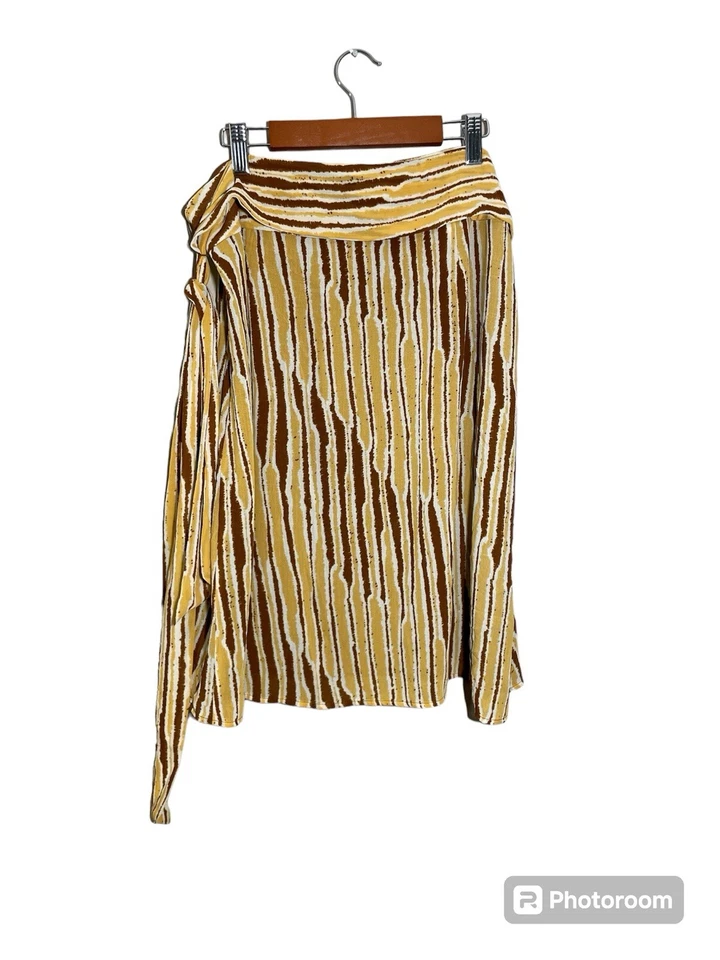 Falda Tex Max Azria para mujer talla mediana cinturón abertura frontal dorado amarillo marrón” Foto 2 de 4
