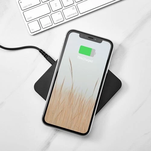 Lot of 3 Insignia 15W Qi Wireless Charging Pad (NS-MQP15W22K-C) - Image 3 of 4