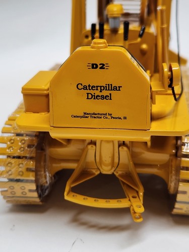 Caterpillar D2 Track-Type Tractor 5U Series Traxcavator By SpecCast 1/16 Scale - Picture 7 of 14