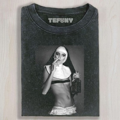 NUN SMOKING UNISEX TEE