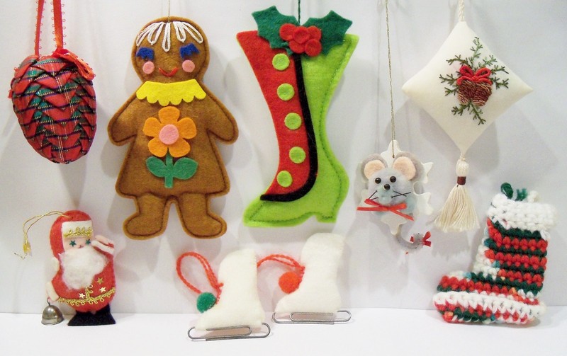 Pine Cone Santa Gingerbread Girl Mouse Stocking Ice Skates Handmade Ornaments