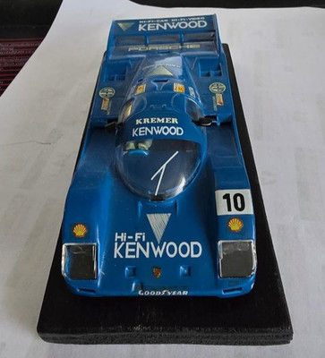 scalextric 1:32 Porsche 956L Kremer/Kenwood No. 10