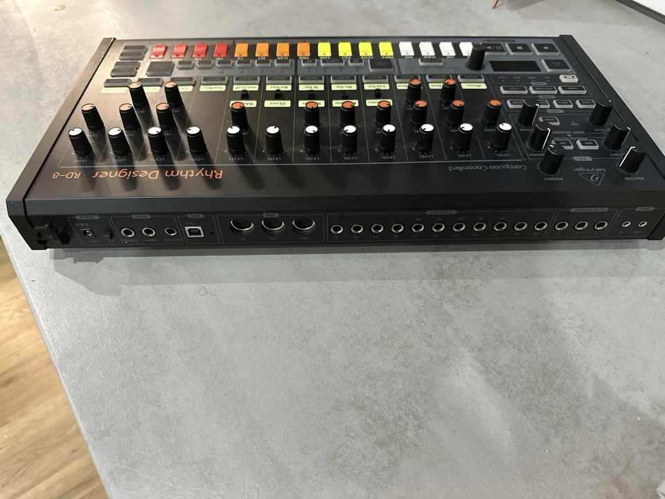 RD-8 Drumcomputer Drum Machine Analog Sequenzer Rhythm Designer 808 Groovebox - Bild 4 von 4