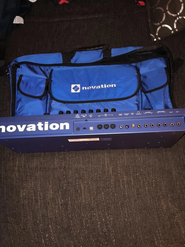 Novation UltraNova Synthesizer Sequenzer Sehr Guter Zustand mit OVP - Bild 2 von 2