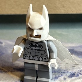 LEGO Minifigure DC Arctic Batman from Set #76000 2013 Rare Super Hero