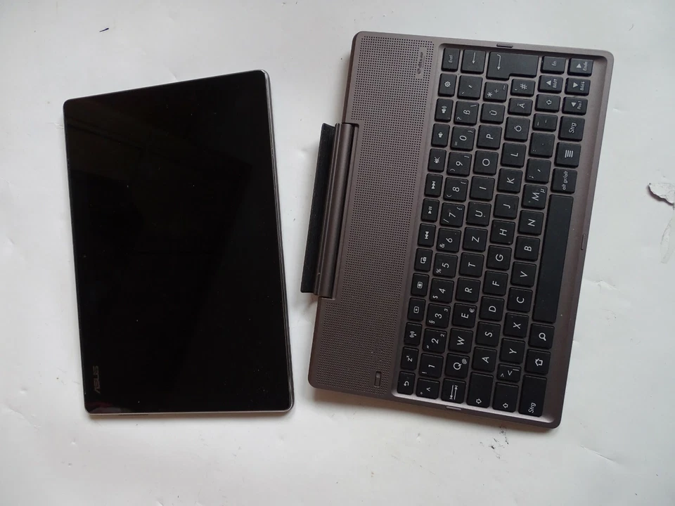 Asus ZenPad 10 P01T, 32GB, Android, gebr. #674# - Bild 2 von 4