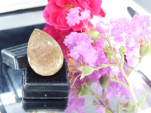 53.75Ct Extremely Rare Rutile & Sunstone Pear cut Certified Gemstone - Imagen 6 de 7