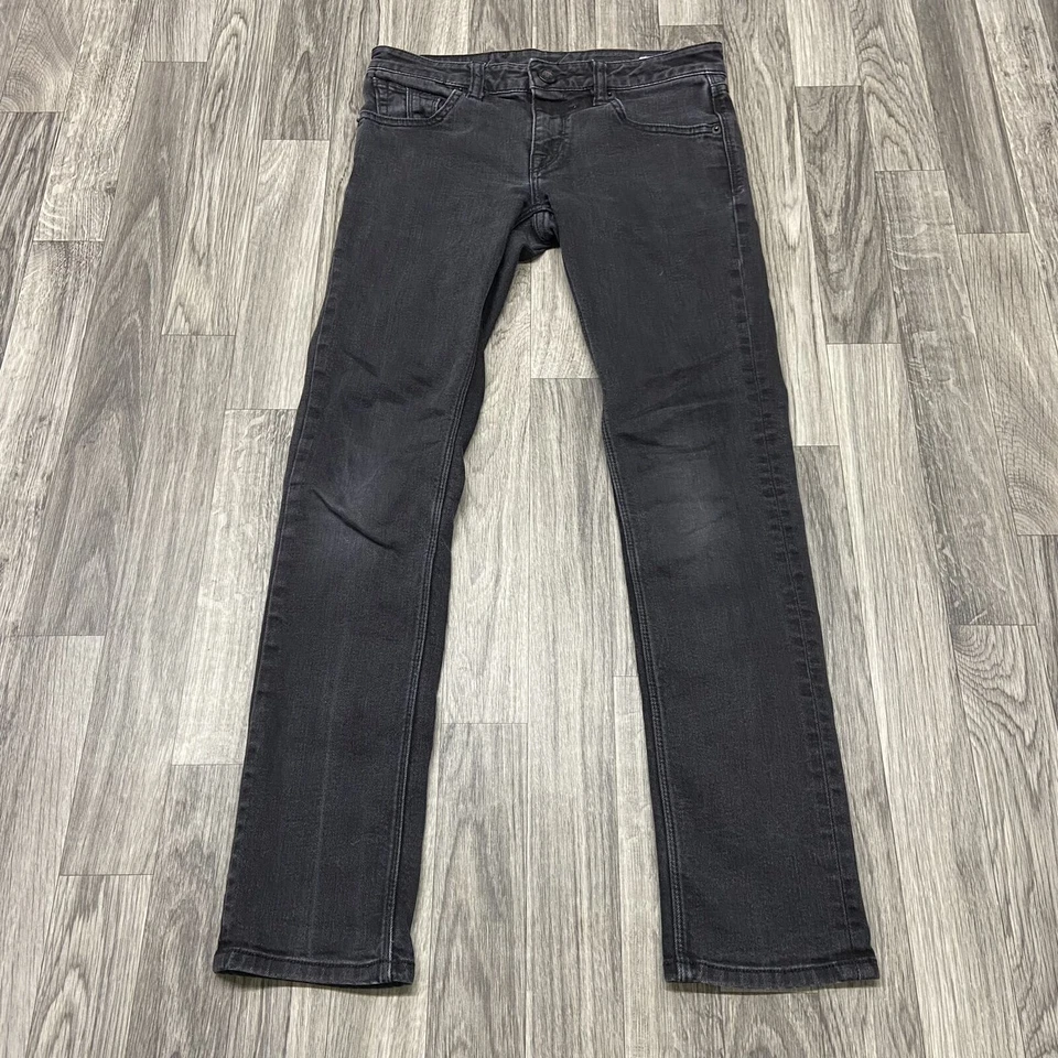 Pantalones de mezclilla negros de tiro bajo de pierna ajustada VOLCOM 2x4 para niño talla 27 Foto 3 de 4