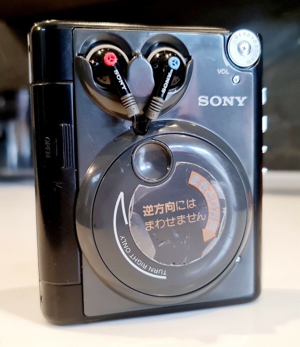 Extremely Rare Sony Walkman Black WM-51 inbuilt earphones Japan