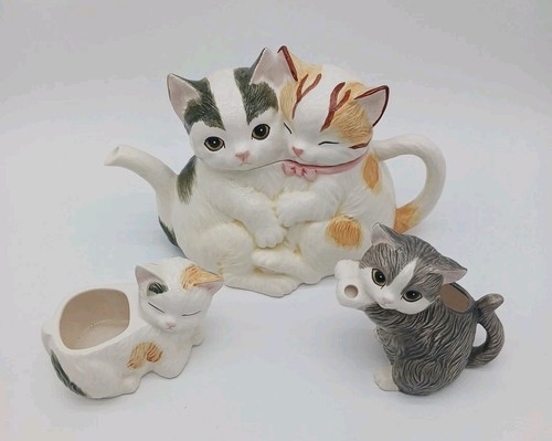 Cat Lovers Ceramic Teapot Creamer & Open Sugar Hearth And Home Designs 1980's