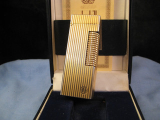 VINTAGE POCKET LIGHTER DUNHILL ROLLAGAS DISPLAY BOX GOLD PLATED WORKING