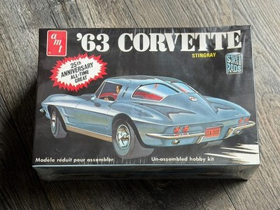 AMT Model Kit SEALED 1963 Corvette Stingray Split Window Street Rods 1/25 Scale