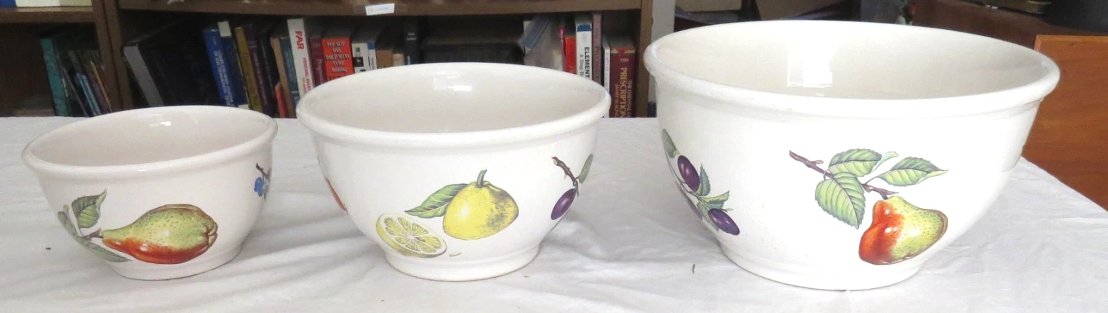 BIA Cordon Bleu Three Nesting Mixing Bowls: 10.1/2, 8.1/2, 6.1/2 inches diameter