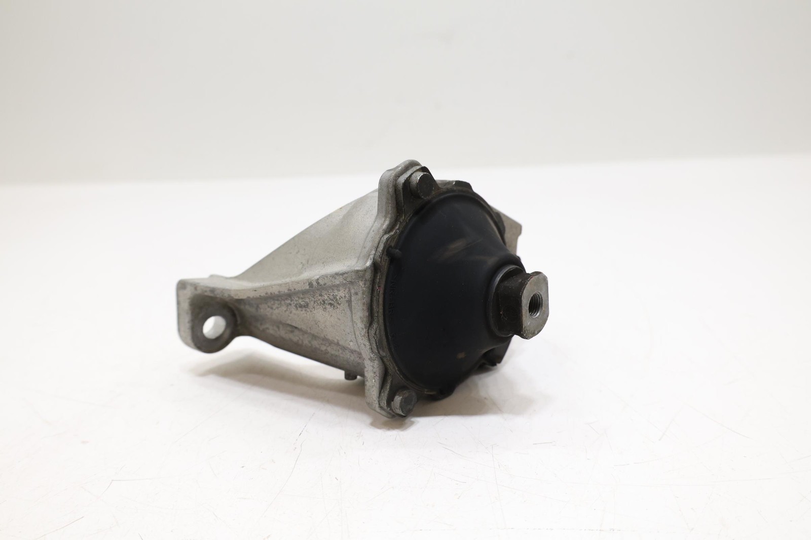 2018 - 2022 HONDA ACCORD 1.5L ENGINE FRAME RIGHT MOUNT SUPPORT BRACKET OEM