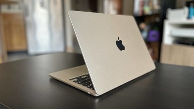 2022 Apple MacBook Air  13.3'' (Apple M2 3.49GHz 8GB RAM 1TB SSD 10-GPU) Silver