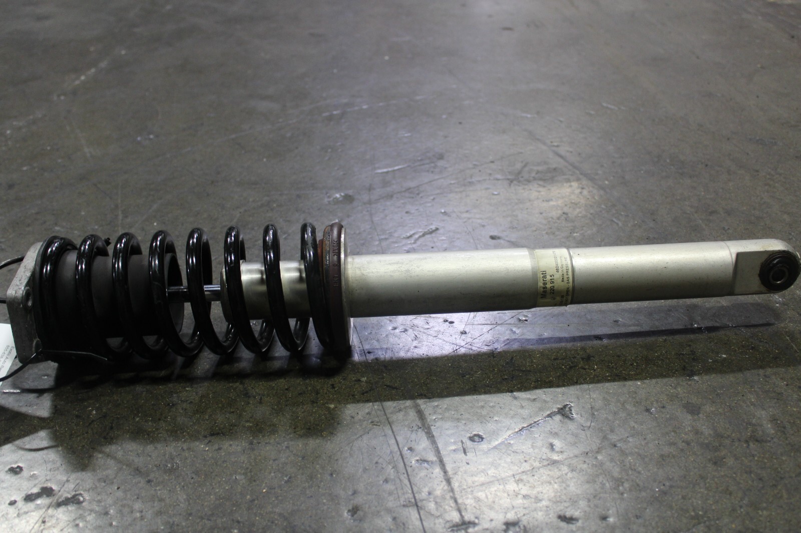 Maserati Quattroporte, Front Shock Absorber, Used, P/N 220915