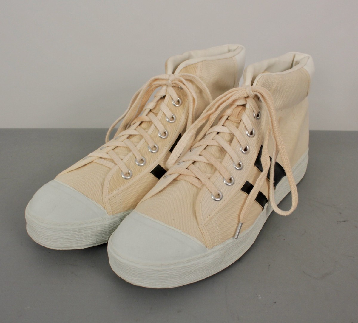 Men's VTG NOS 70s Beige Striped Hi-Top Canvas Sneakers Men's VTG NOS 70s Beige Striped Hi-Top Canvas Sneakers
