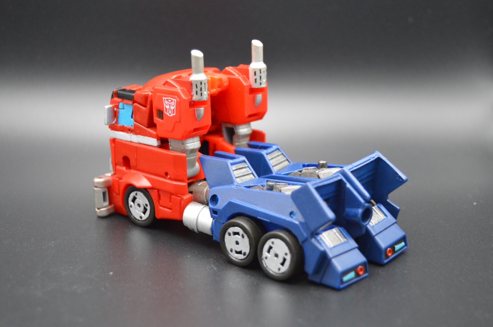Transformers: Optimus Prime - Bumblebee Cyberverse Adventures (Custom Paint Job)