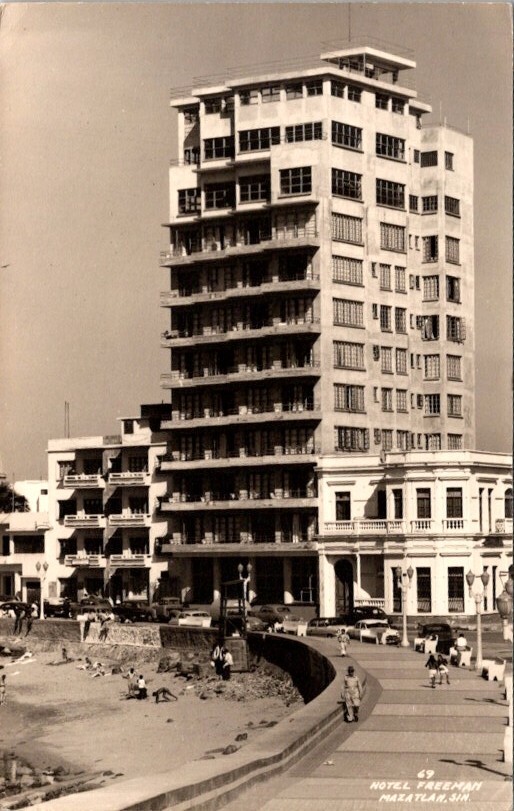 Vintage RPPC Postcard Hotel Freeman & Beach in Mazatlán Sinaloa Mexico     14087