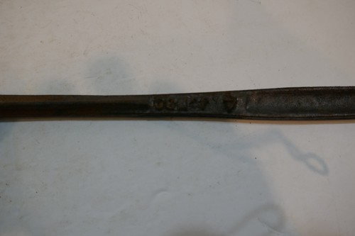 Antique Cast Iron Ladle with Pour Spouts on Both Sides Wax or Smelting - Picture 2 of 5