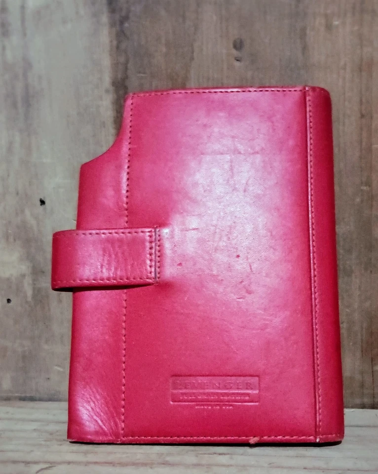 Diario de bolsillo Stanley rojo de cuero de grano completo Levenger Foto 3 de 4