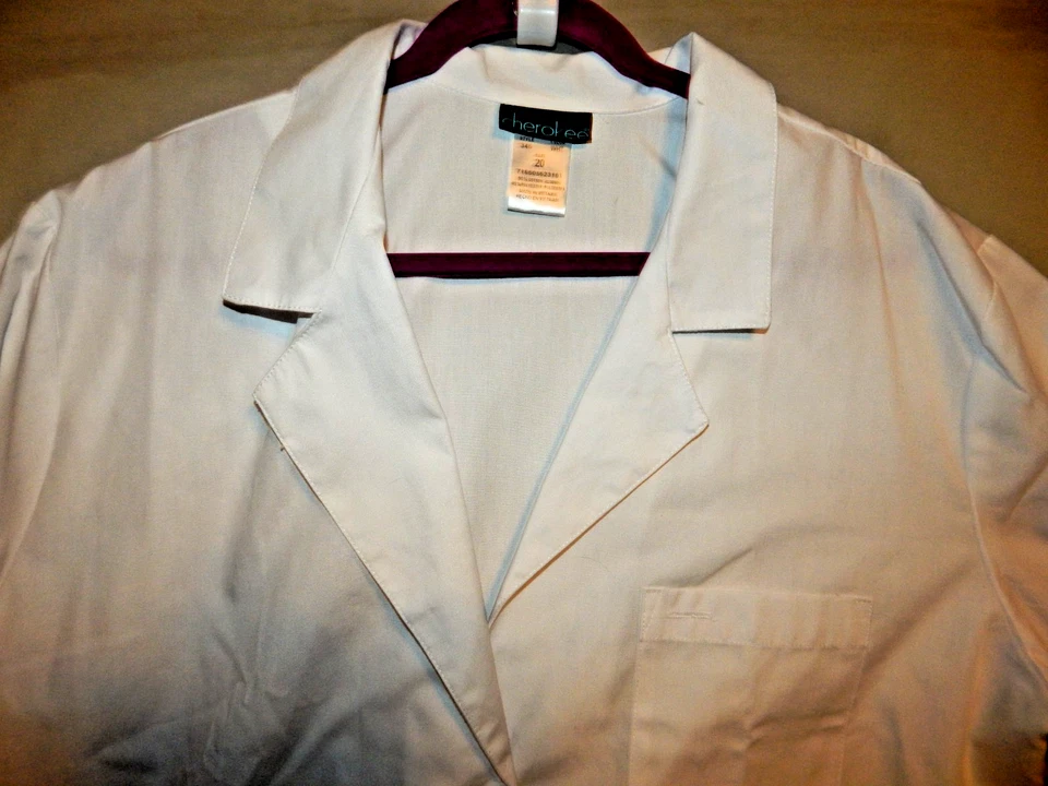 Womens size 20 Cherokee Scrubs white lab coat jacket style 346 long sleeves with - Image 3 of 4