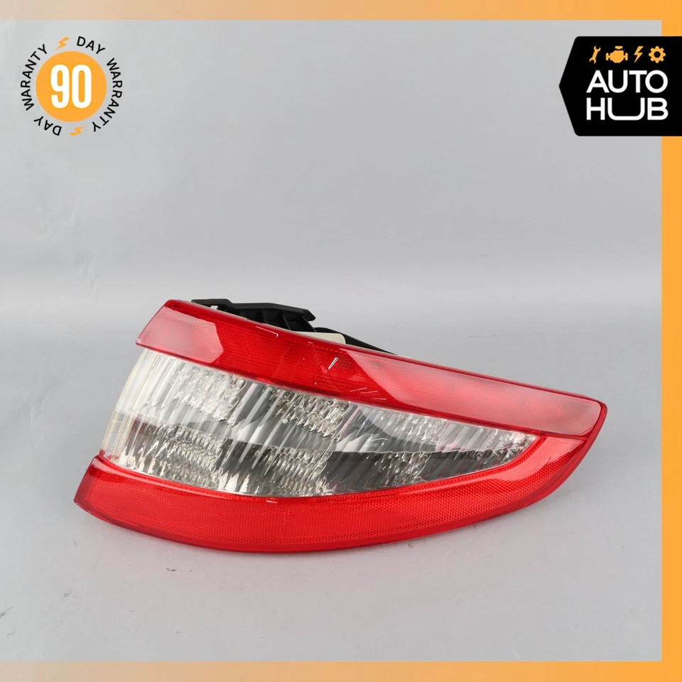 Lámpara de luz trasera exterior derecha convertible Maserati GranTurismo M145 10-19 OEM 47k Foto 2 de 4