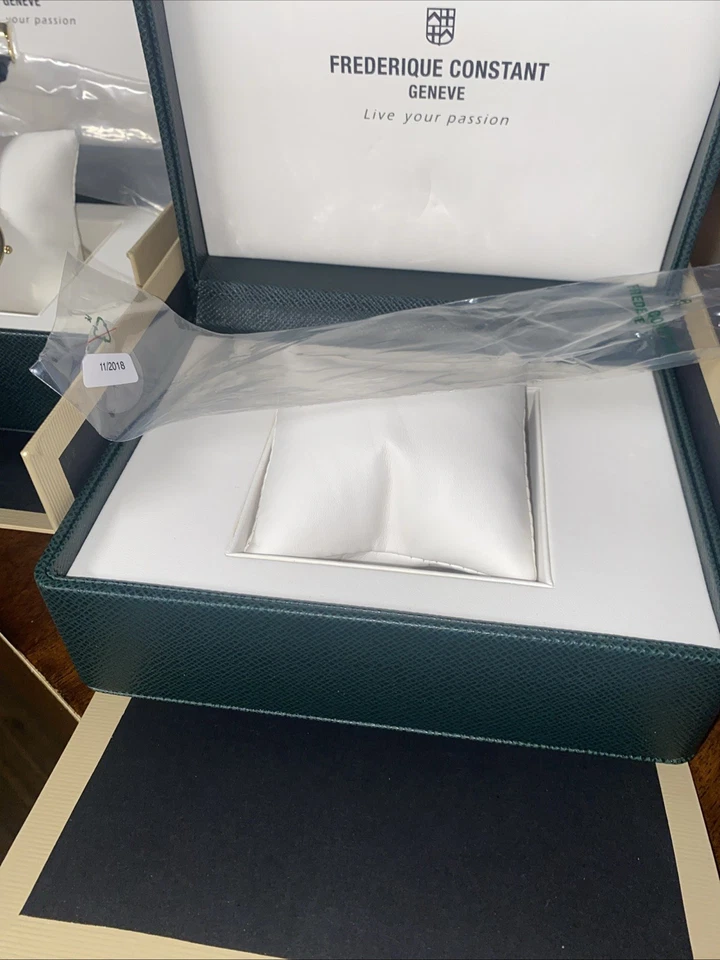 Frédérique Constant 男式 FC-220NV4S5 Slim Line 白色表盘石英 — 第 4/4 张图片