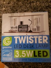 MaxLite LED Desk Lamp USB port Flexible Neck White 250 Lumens, 3000k