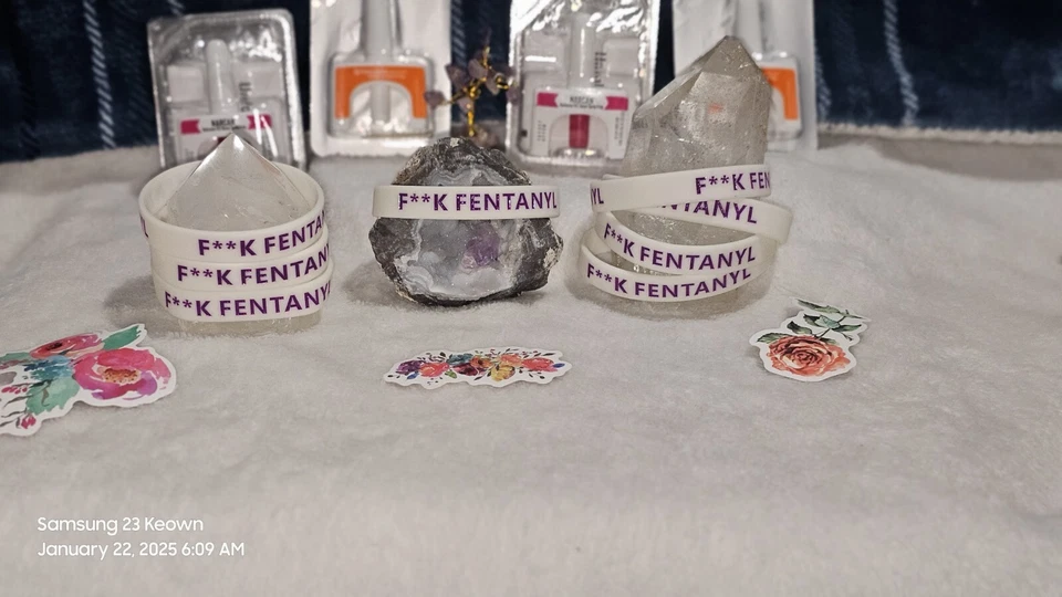 3 Brand New FENT. Overdose Awareness Bracelets, glow in the dark - Image 2 of 4