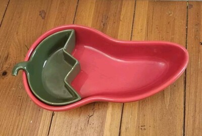 Avon 2 pc Chili Pepper Shaped 10  Chip & Dip Serving Dish Ceramic Red/Green 