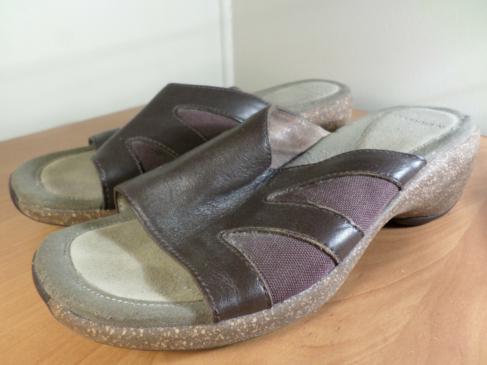 Merrell Sundial sandali donna taglia 7 marroni slide marrone fudge belli spedizione veloce