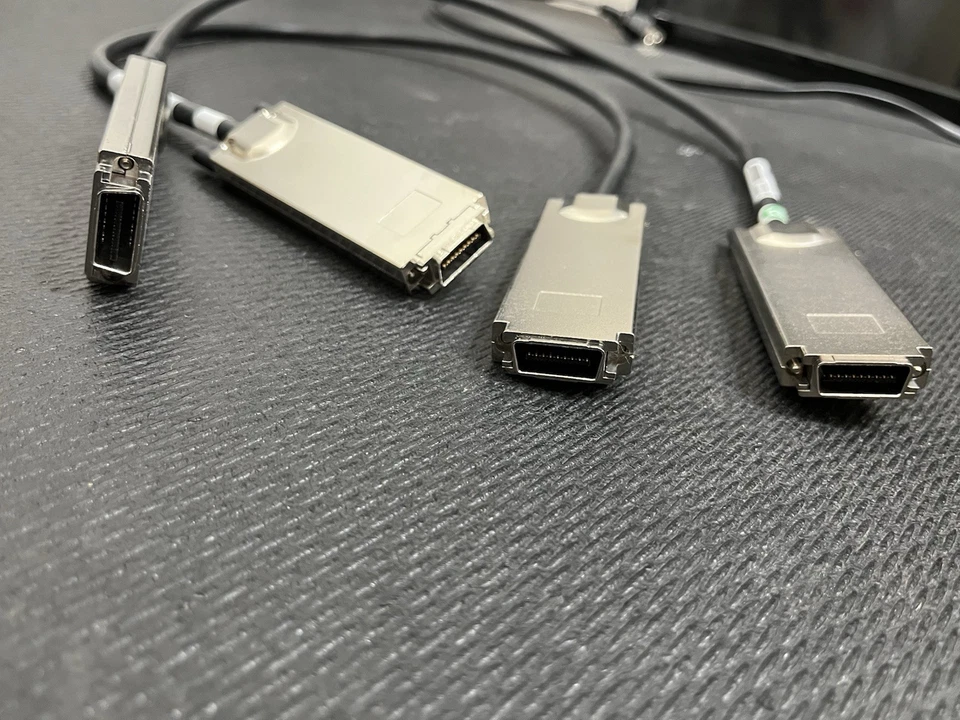 Alcatel-Lucent OS6850-CBL-60 120259-90 31" Stacking Cable Omniswitch 2 Of Them - Image 3 of 4