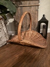 Large Vintage Wicker Gathering Basket With Handle Brown Farmhouse D cor Indoor