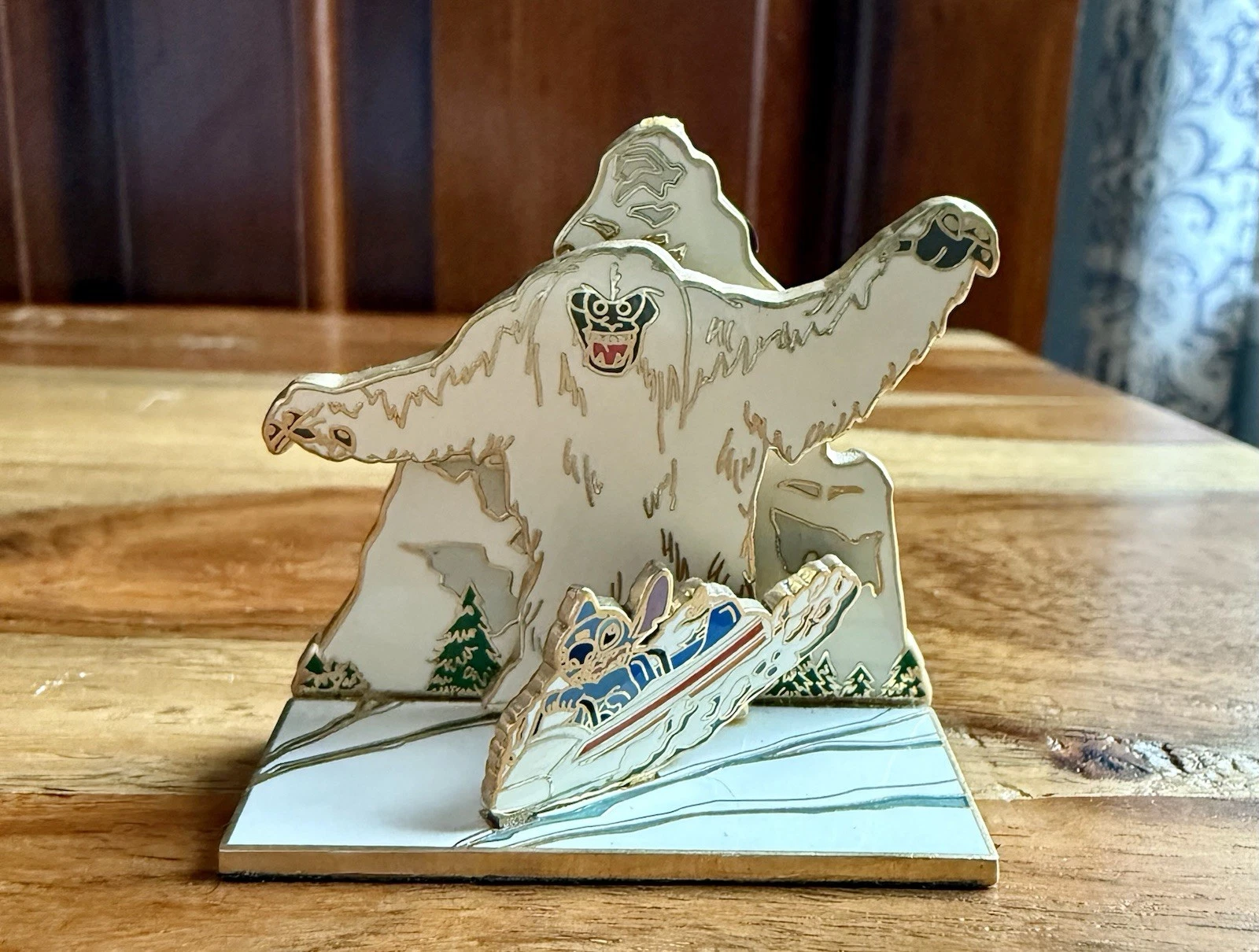 Disney DLR Stitch Matterhorn Bobsled Abominable Snowman Yeti 3D Diorama Pin