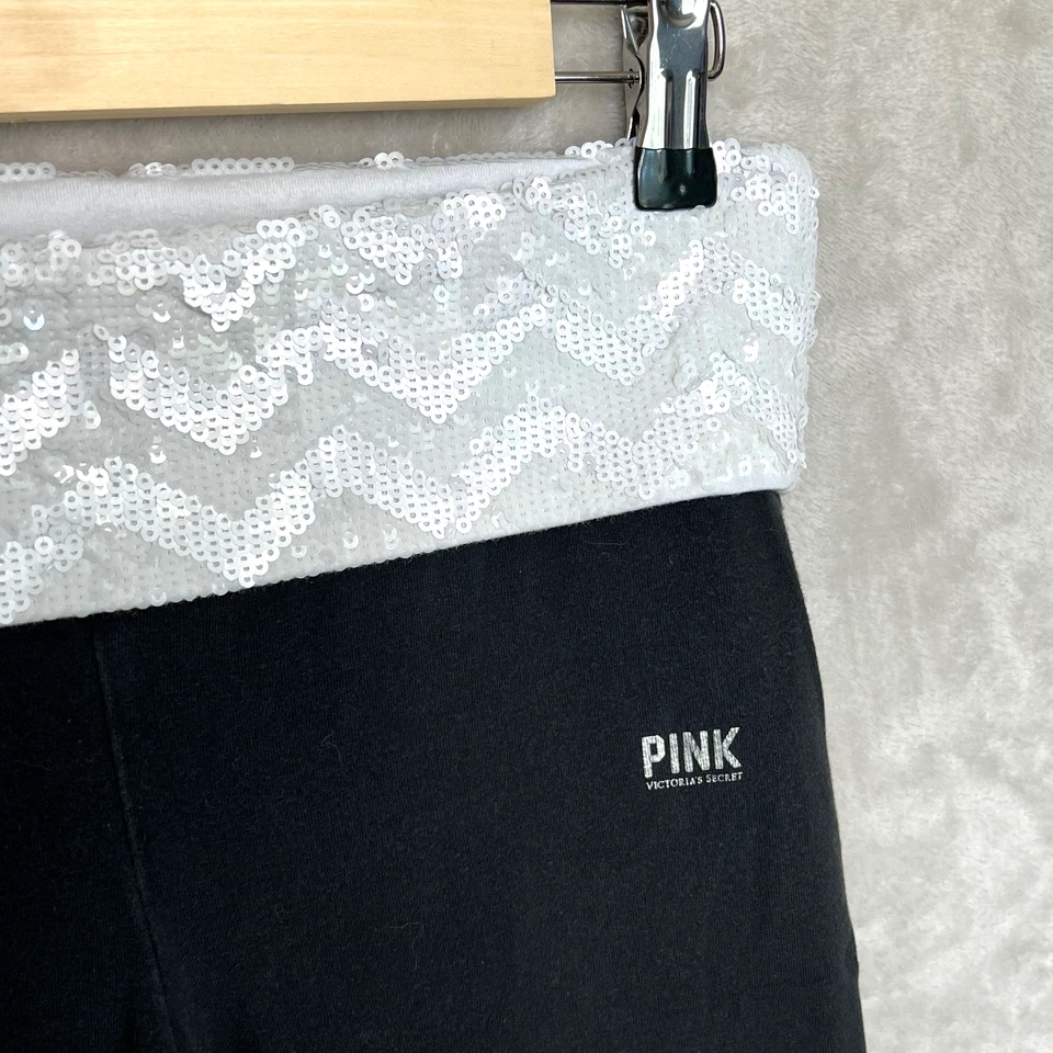 Pantalones de yoga ROSA Victoria’s Secret 2012 lentejuelas pequeñas Chevron cintura plegable Y2K Foto 3 de 4