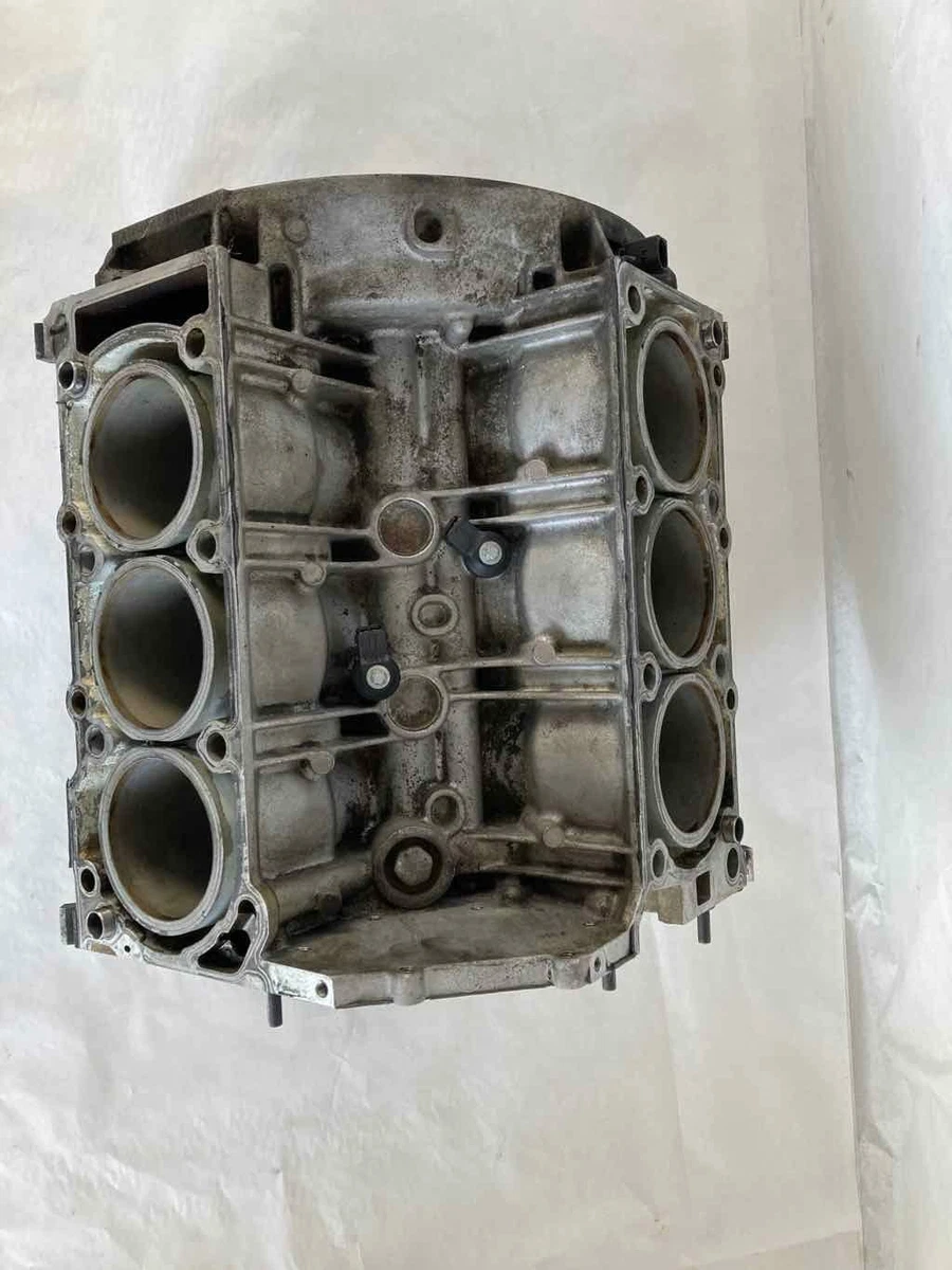 2001 - 2005 MERCEDES BENZ C-CLASS C320 Engine Motor Cylinder Block