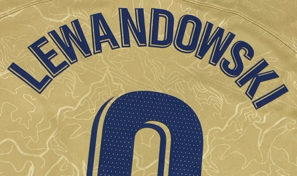 新品正規品ポーランド代表100周年ユニフォームLEWANDOWSKI 9番 2022/23 Barcelona Away Jersey #9 Lewandowski Medium Nike
