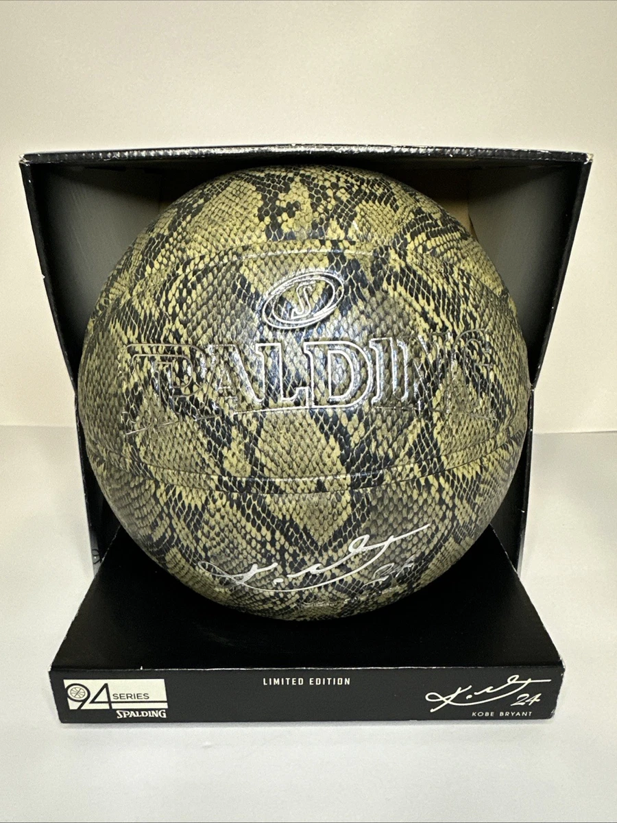 original Spalding 76-639Y KOBE BRYANT 24 Assinatura Bola De Basquetebol