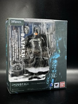 S.H. Figuarts Batman Injustice Gods Among Us Actionfigur m. OVP Bandai DC