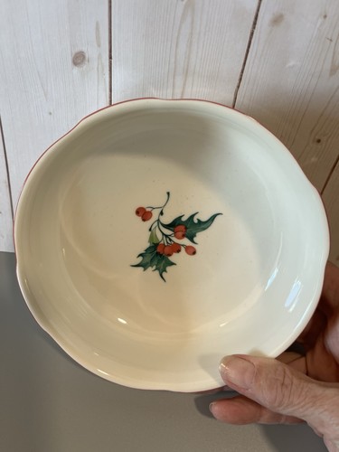 Ciotola agrifoglio Villeroy & Boch. Altezza 2 1/8", diametro 5 3/4" - Foto 4 di 4
