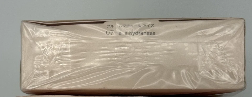 Sombra de ojos JILL STUART Bloom Couture Eyes 07 La La Hydrangea Foto 4 de 4