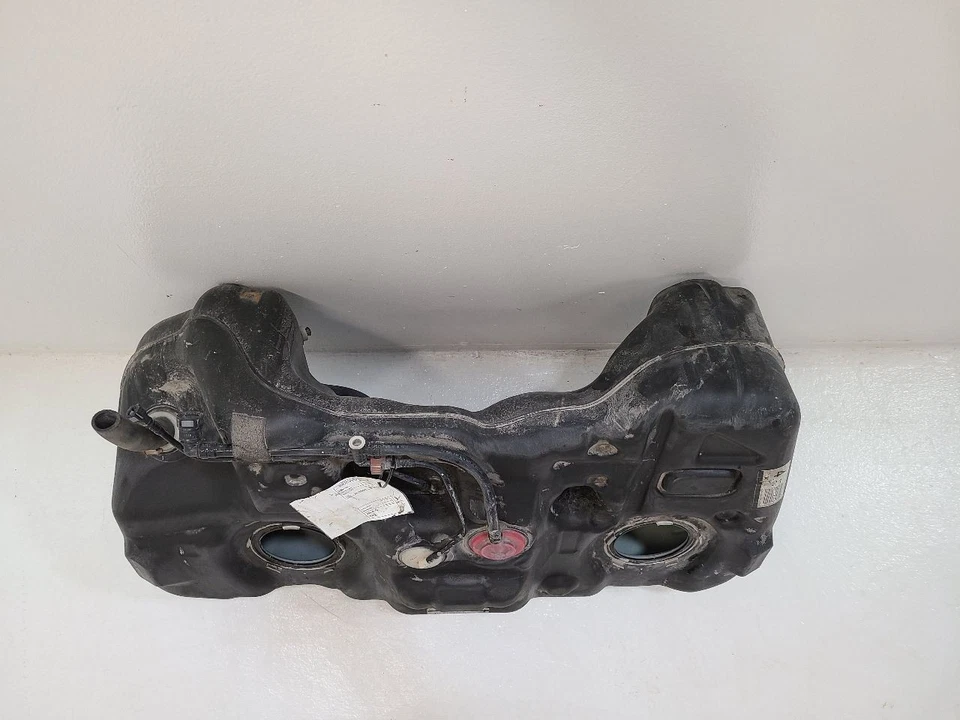 2008-2015 NISSAN ROGUE Fuel Tank VIN J 1st Digit Japan Built AWD 17202JM10D      Foto 2 de 4