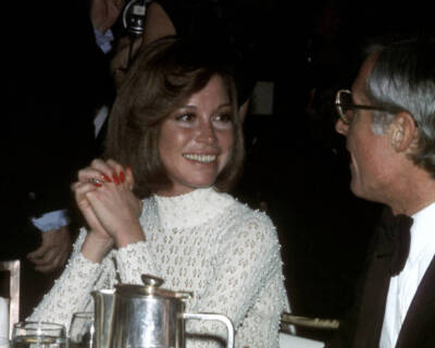 Mary Tyler Moore and husband producer Grant Tinker at the 26 - 1974 Old Photo