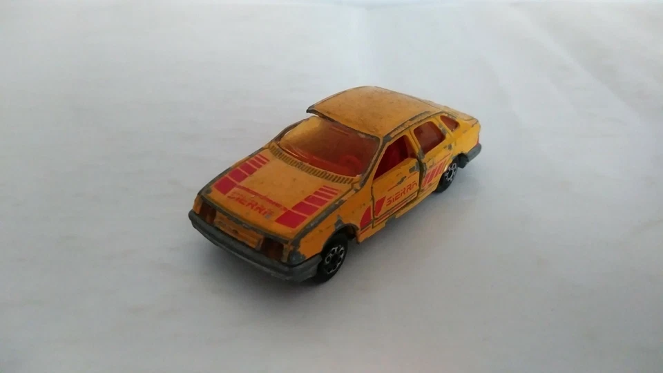 LOTTO 14 MODELLINI MAJORETTE  - Immagine 2 di 4