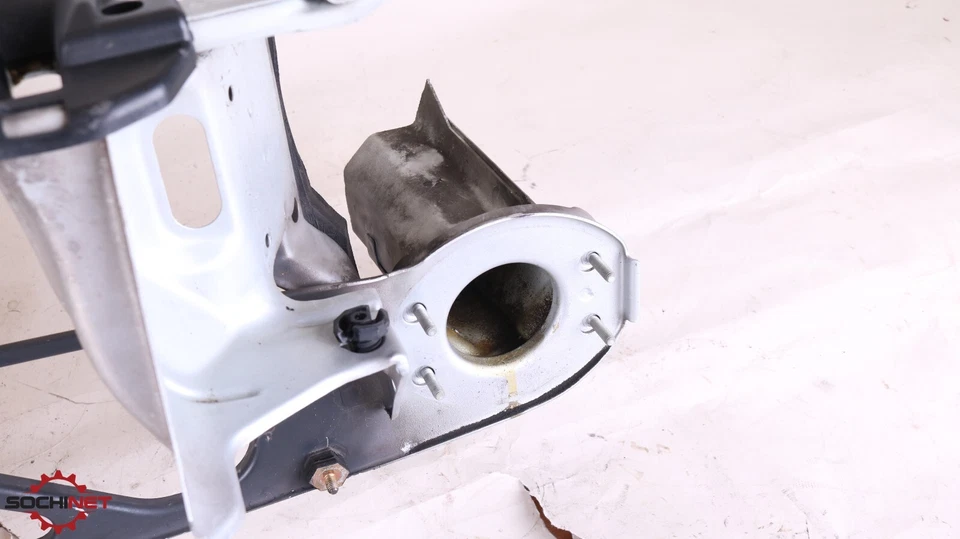 BMW Z3 Silver Roadster 1996-2002 radiador delantero núcleo soporte clip Foto 3 de 4