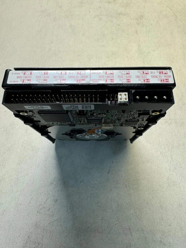 HITACHI 07N9207 IC35L020AVVA07-0 20.5GB 7.2K RPM Cache 2MB ATA-100 3.5" - Image 4 of 4