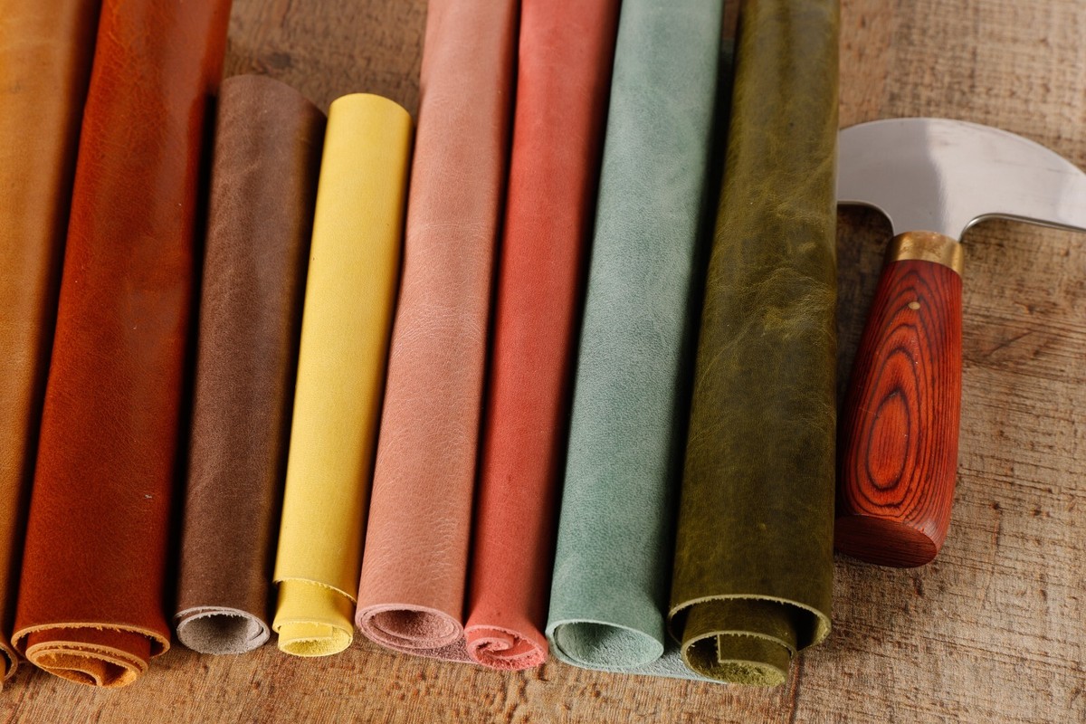 Premium Aniline Waxed Bull Upholstery Leather, Upholstery Leather